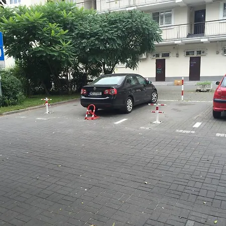 公寓 华沙卡莫里斯克2公寓 *
